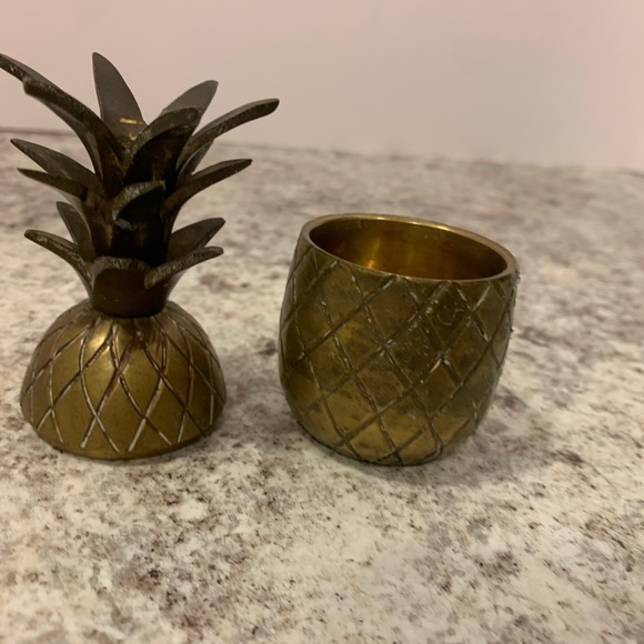 Brass pineapple trinket ice box candle holder 6.75” - Picture 5 of 7